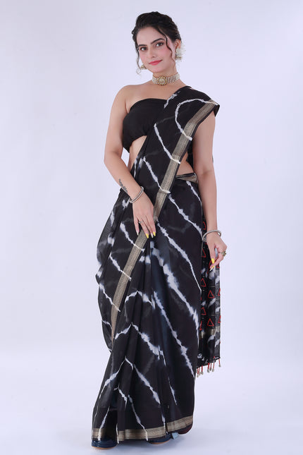 Trikon Saree Black