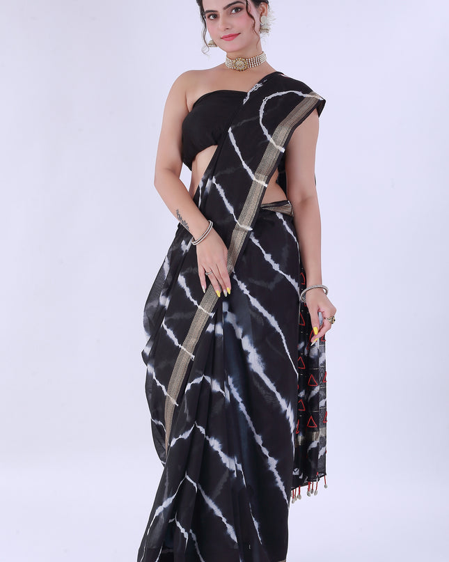 Trikon Saree Black