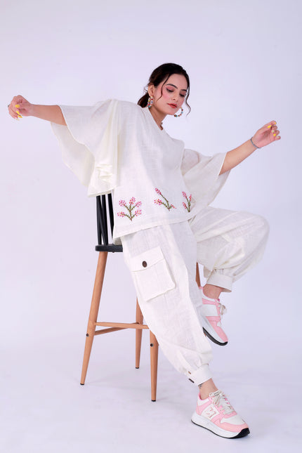 Safed Guldasta Co-ord Set